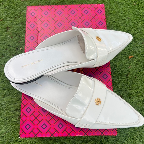 Tory Burch Backless Loafers in Pearl, size 9 in box - Picture 2 of 6